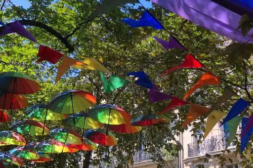 aout rue des archives